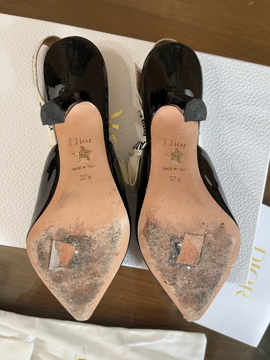 Dior Black Patent Leather Pointed Slingback Pumps - Picture 3 of 7